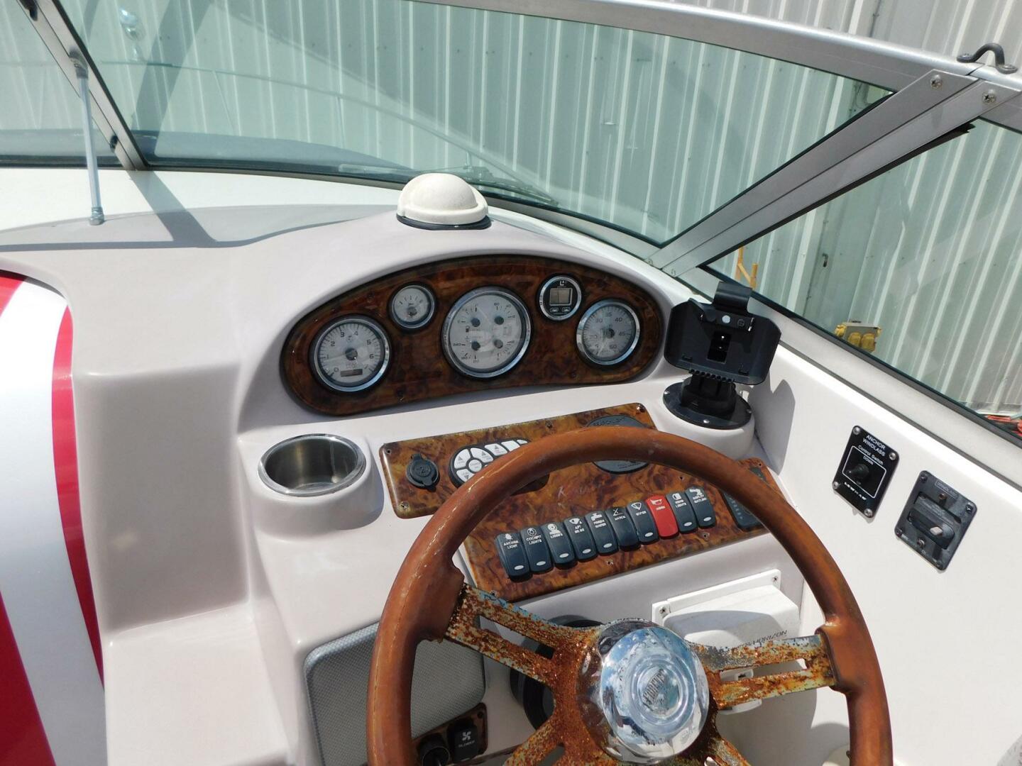2004 Rinker Fiesta Vee 270 - Image 14