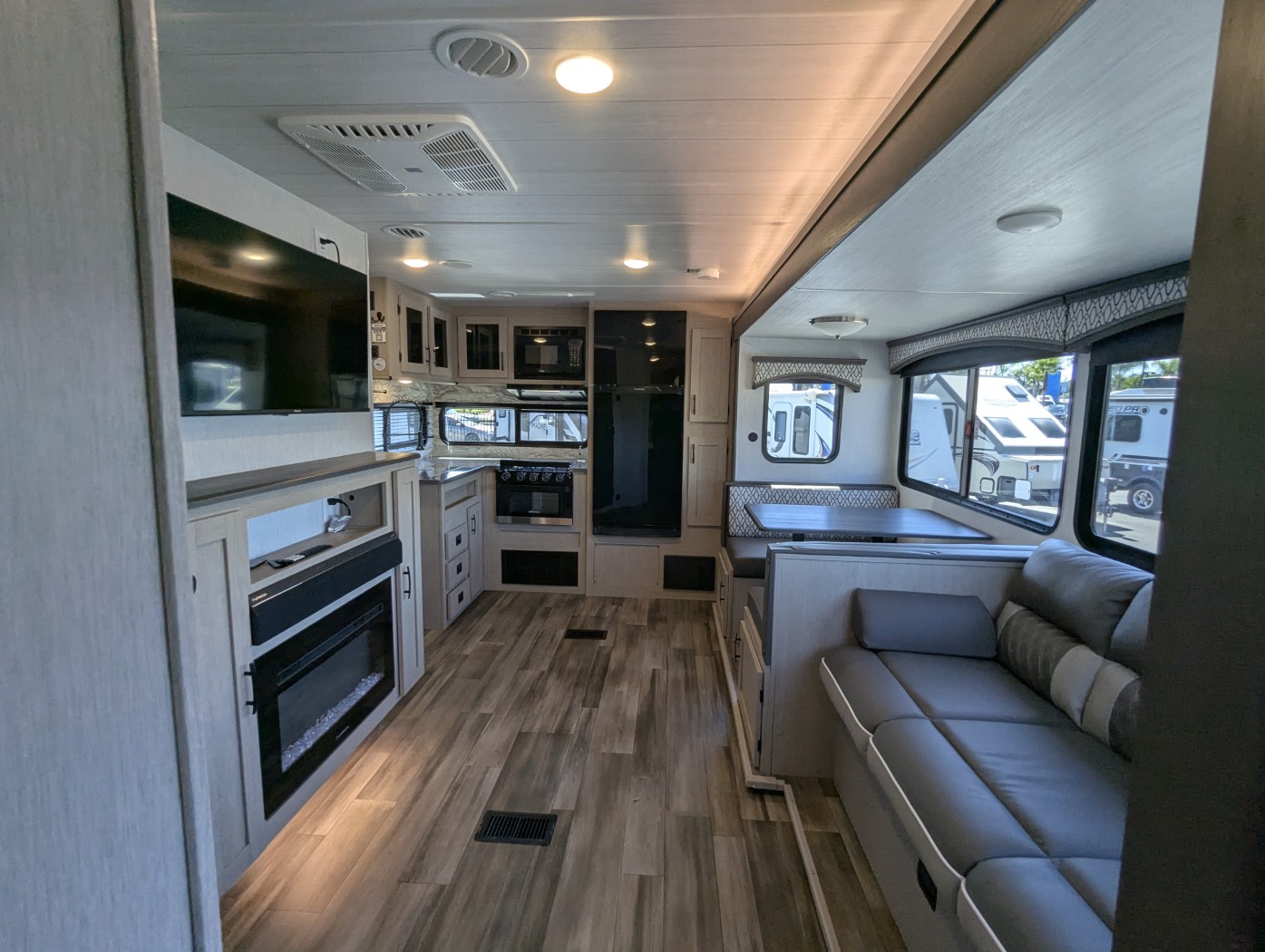 2024 Forest River EVO Southwest T2500 - Image 36