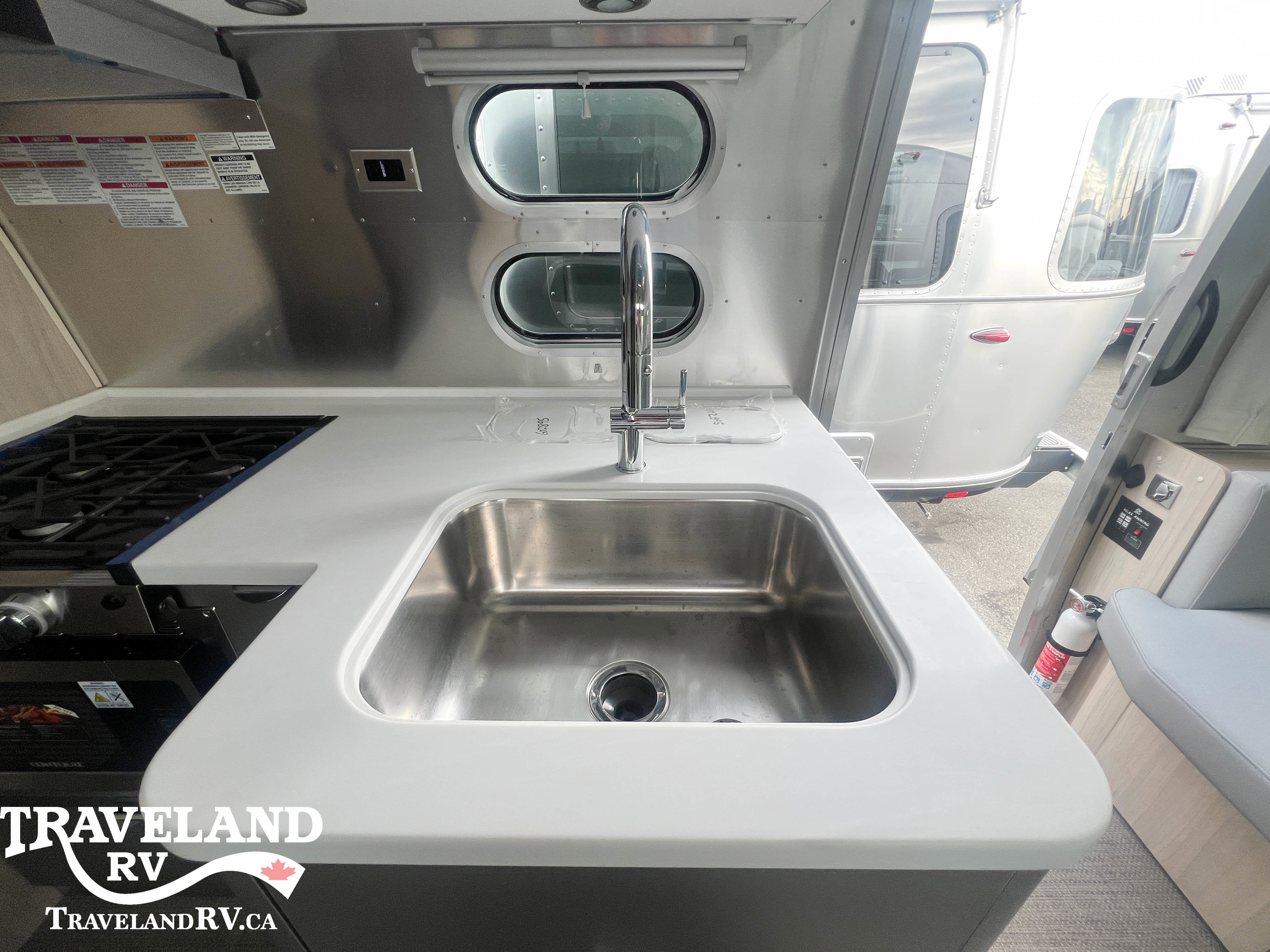 2025 Airstream Globetrotter 25FB - Image 13
