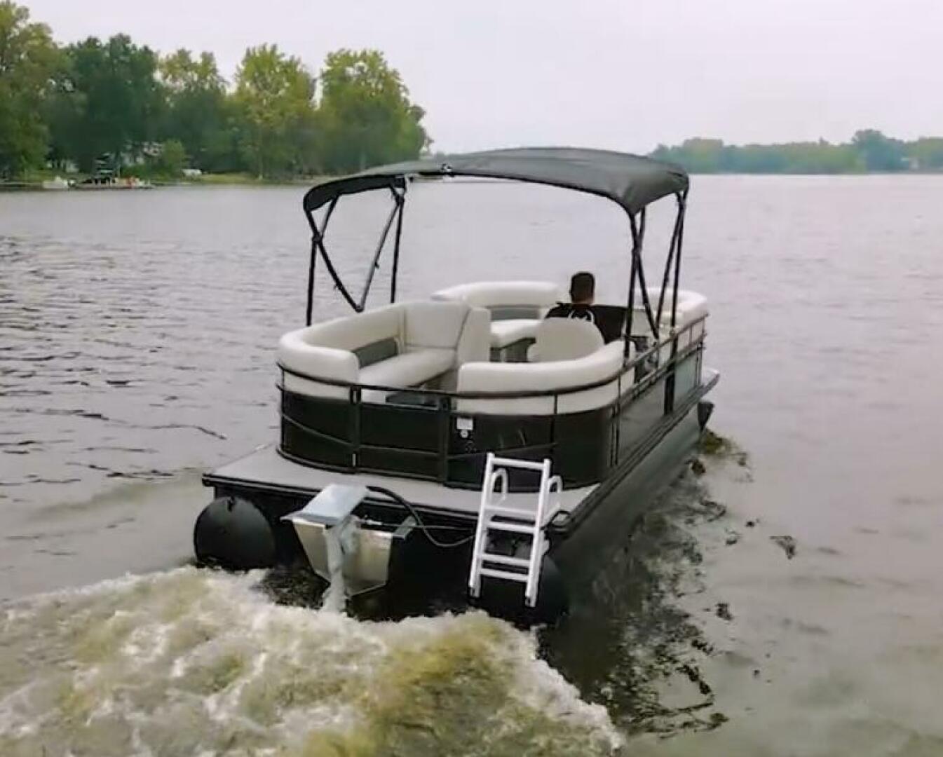2024 Vision WX Tritoon - Image 290