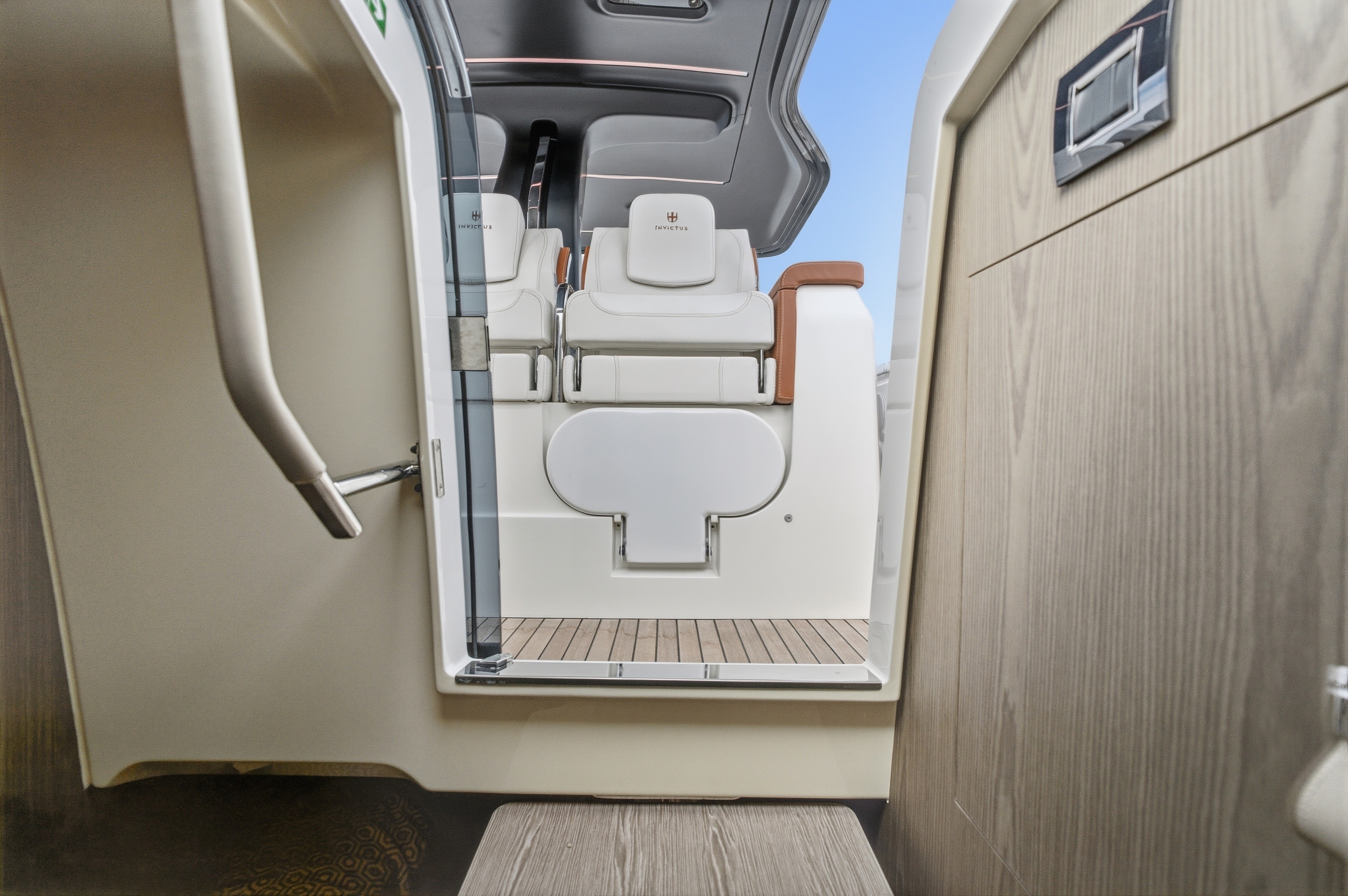 2025 Invictus TT430S - Image 76