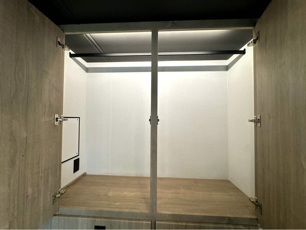 2027 Grand Design Lineage Series M 25FW - Image 20