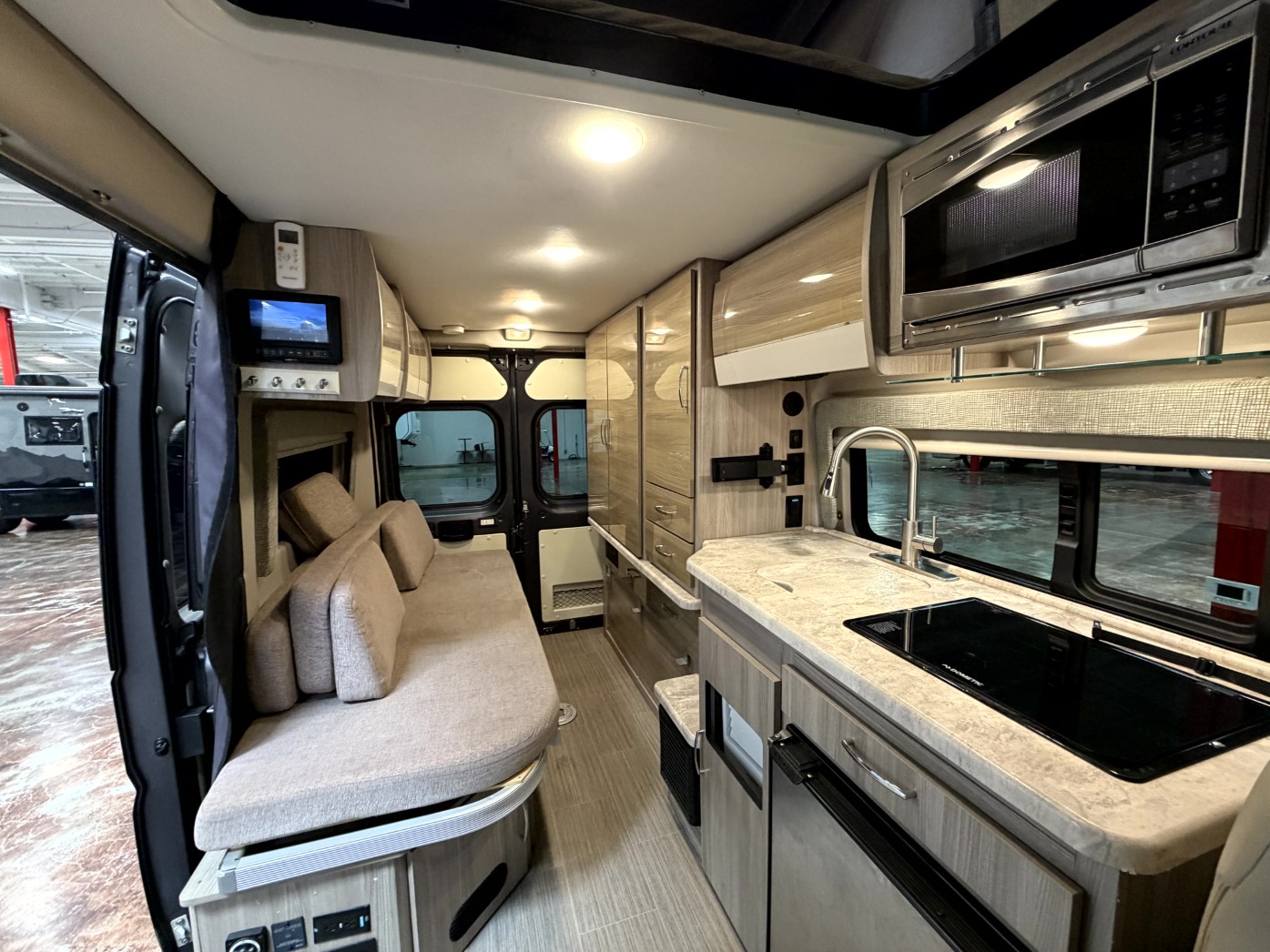 2022 Thor Motor Coach Scope 18T - Image 10