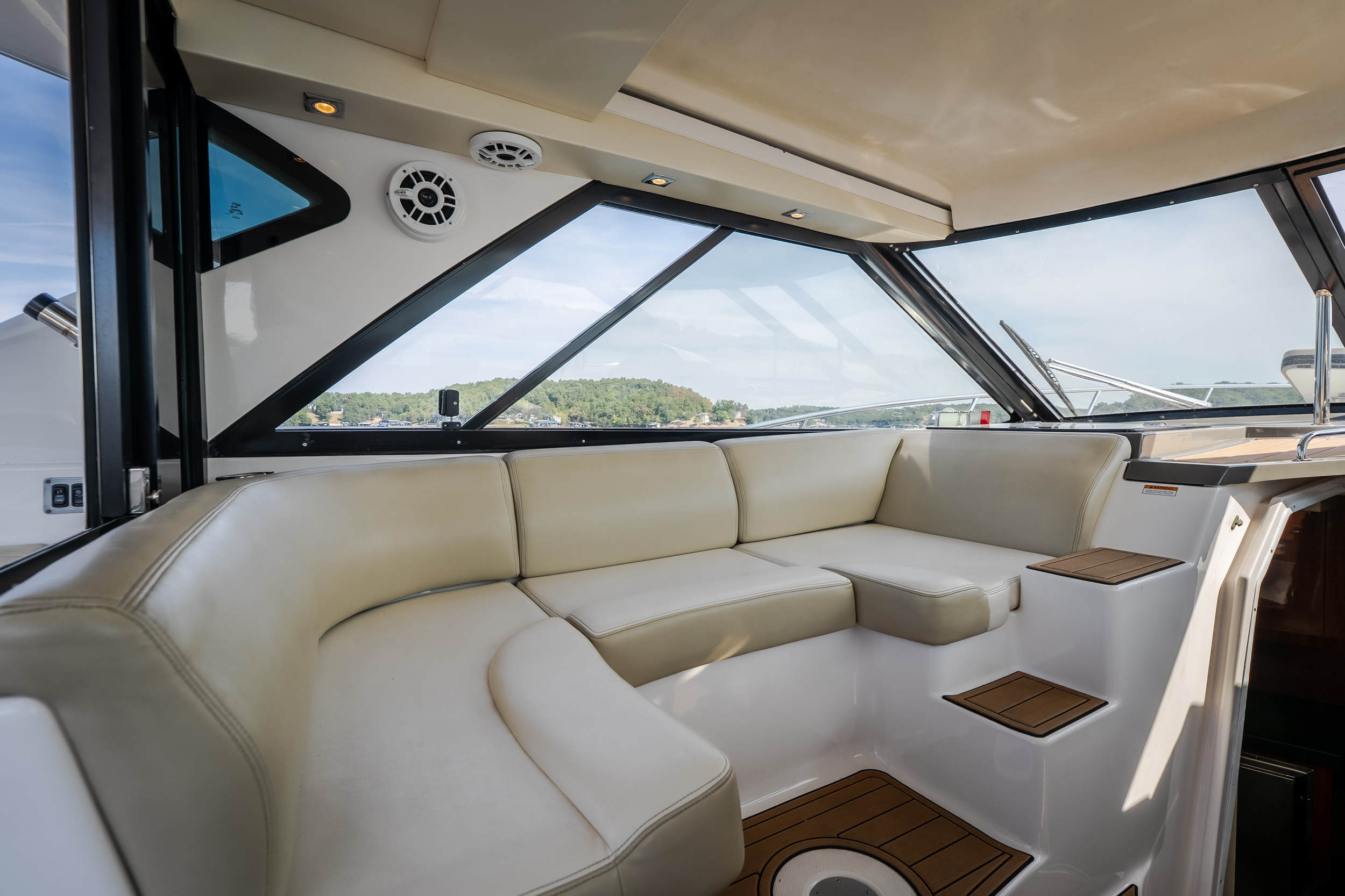 2012 Regal 42 Sport Coupe - Image 25