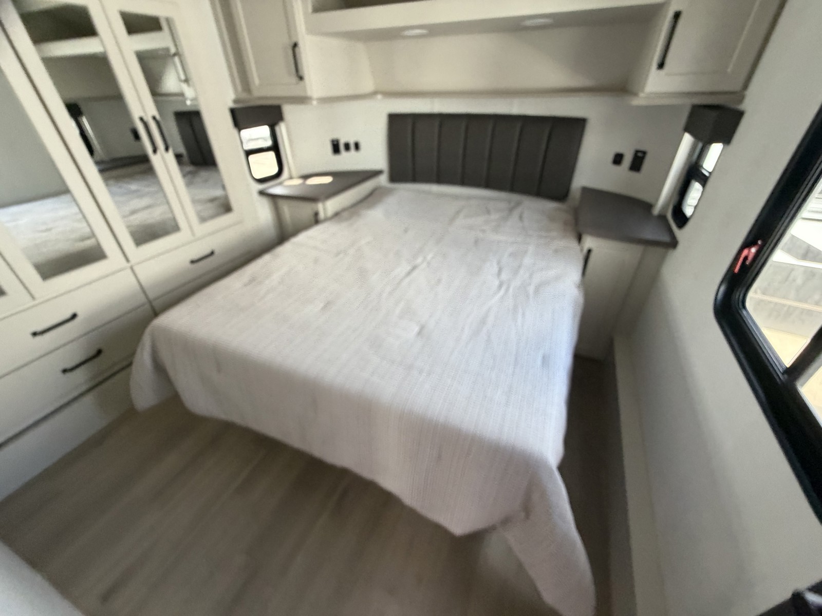 2026 GRAND DESIGN 394G - Image 30