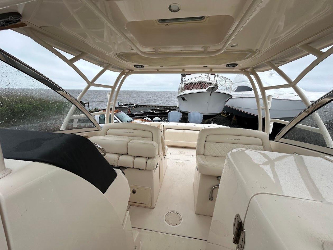  2019 Grady-White Freedom 325 - Image 9