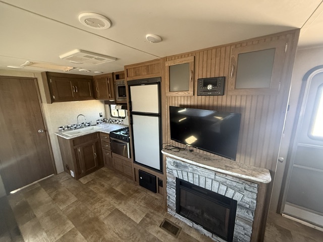 2018 Gulf Stream Innsbruck 276BHS - Image 8