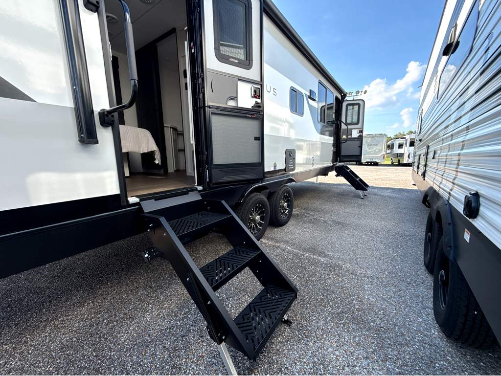 2027 VENTURE RV STRATUS 282VFD - Image 20