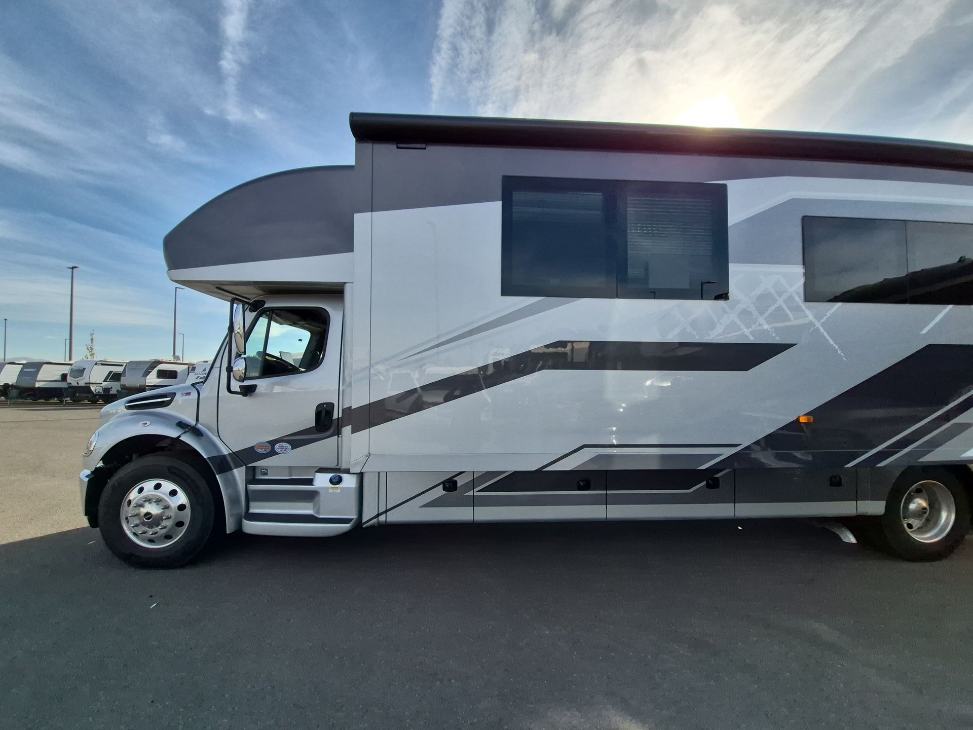 2027 Entegra Coach Accolade 37K - Image 5