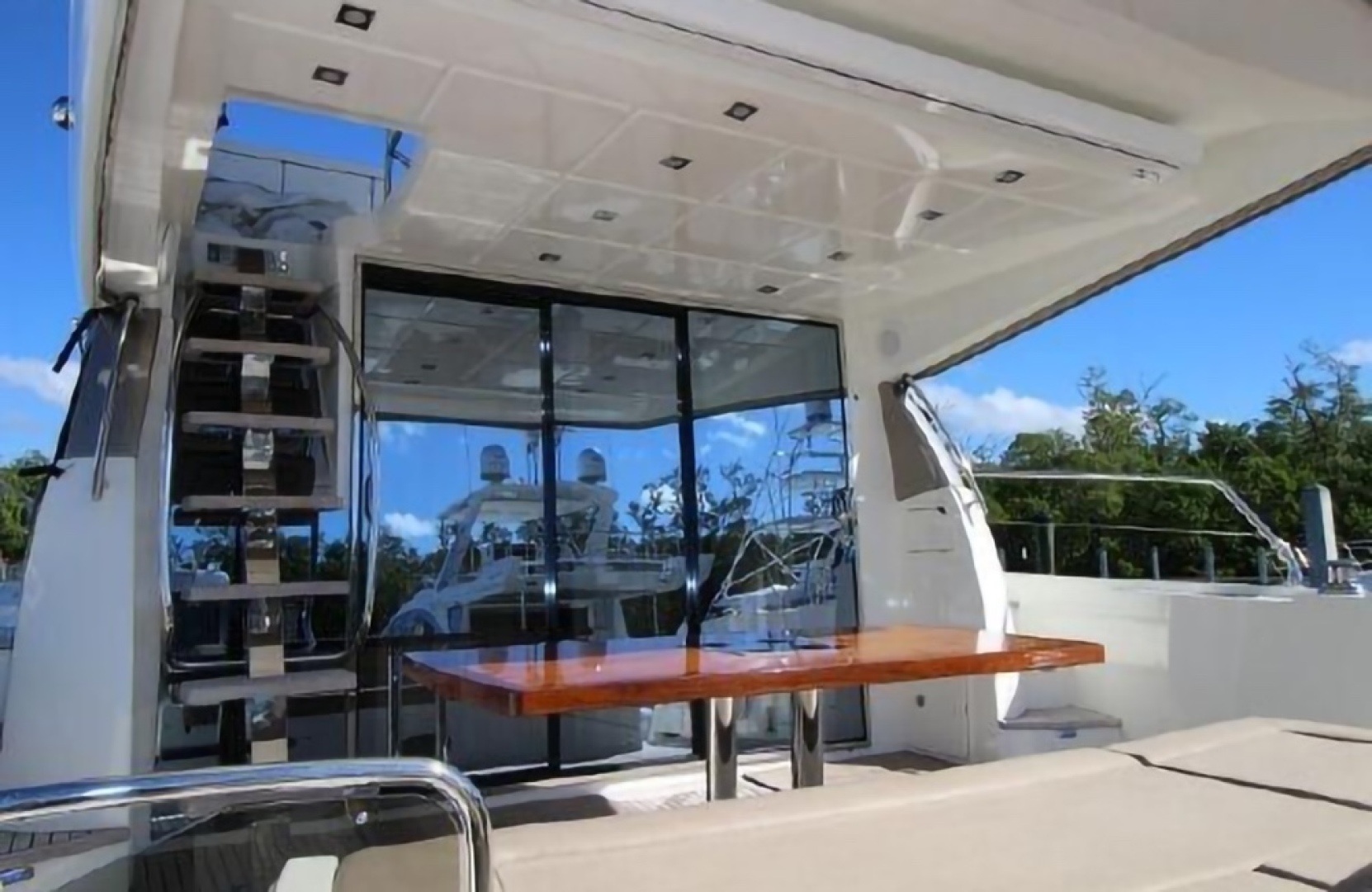 2015 PRESTIGE PRESTIGE 550 Base - Image 11
