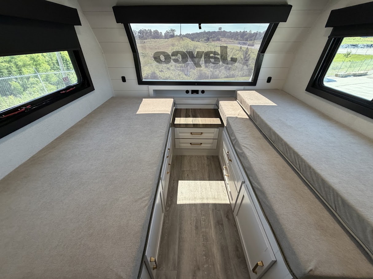 2027 JAYCO EAGLE 367TBTS - Image 55