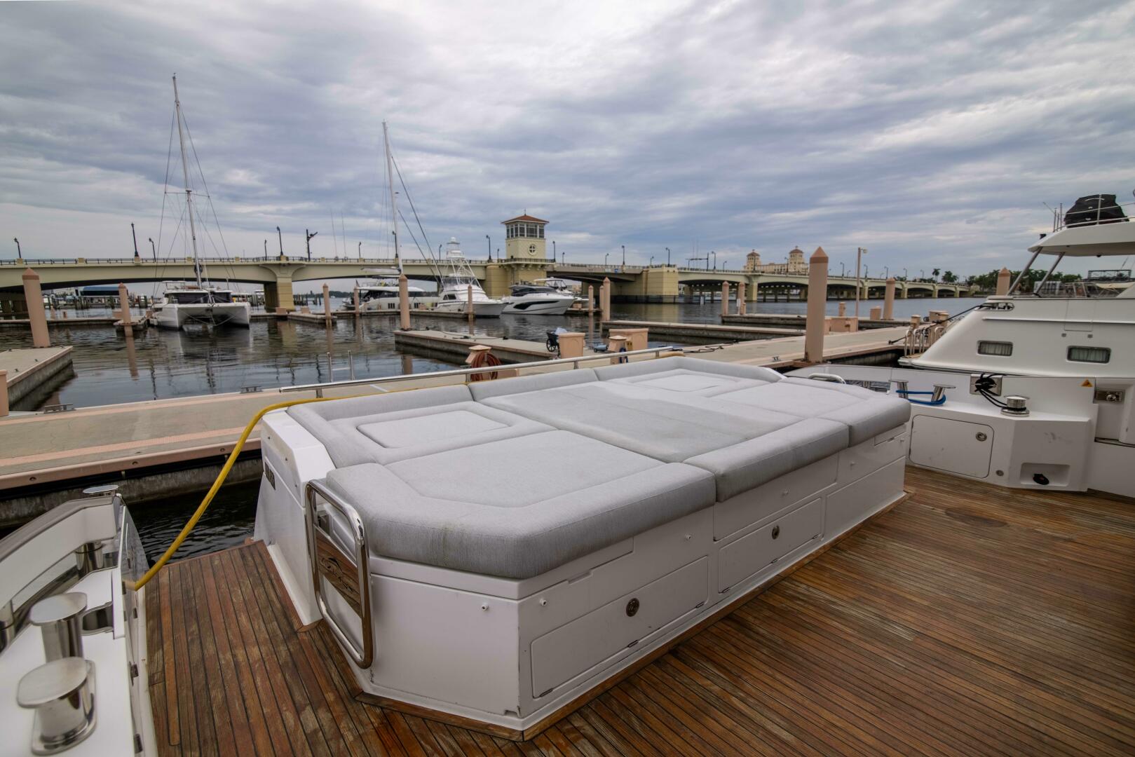 2019 Azimut S7 - Image 48