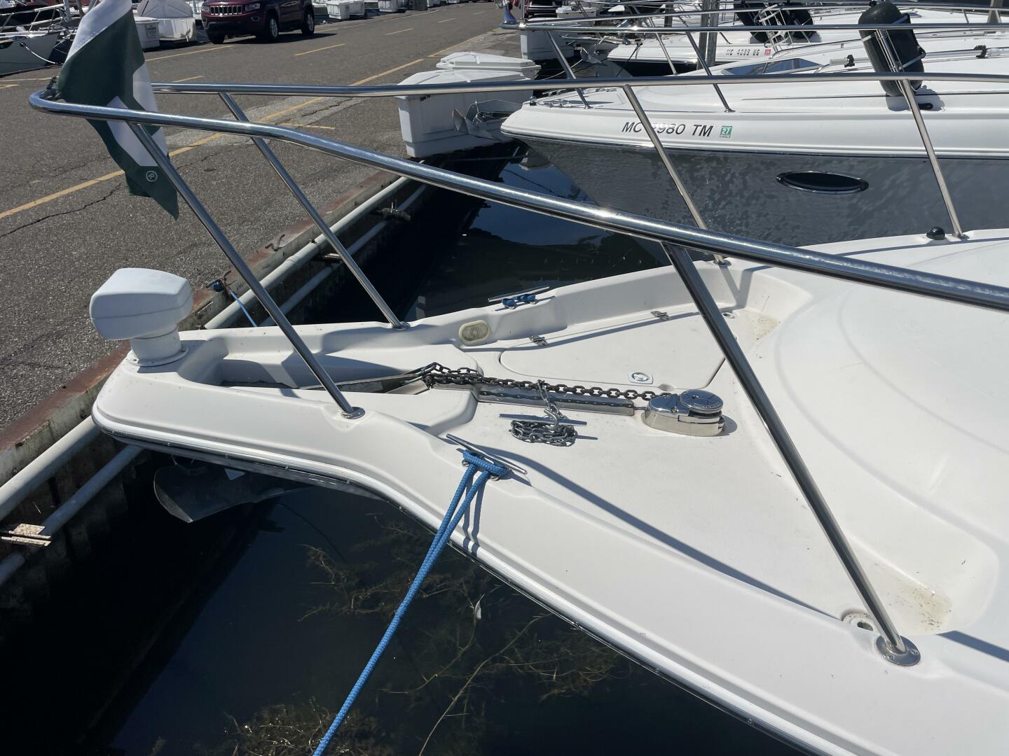 2005 Monterey 322 Cruiser - Image 4