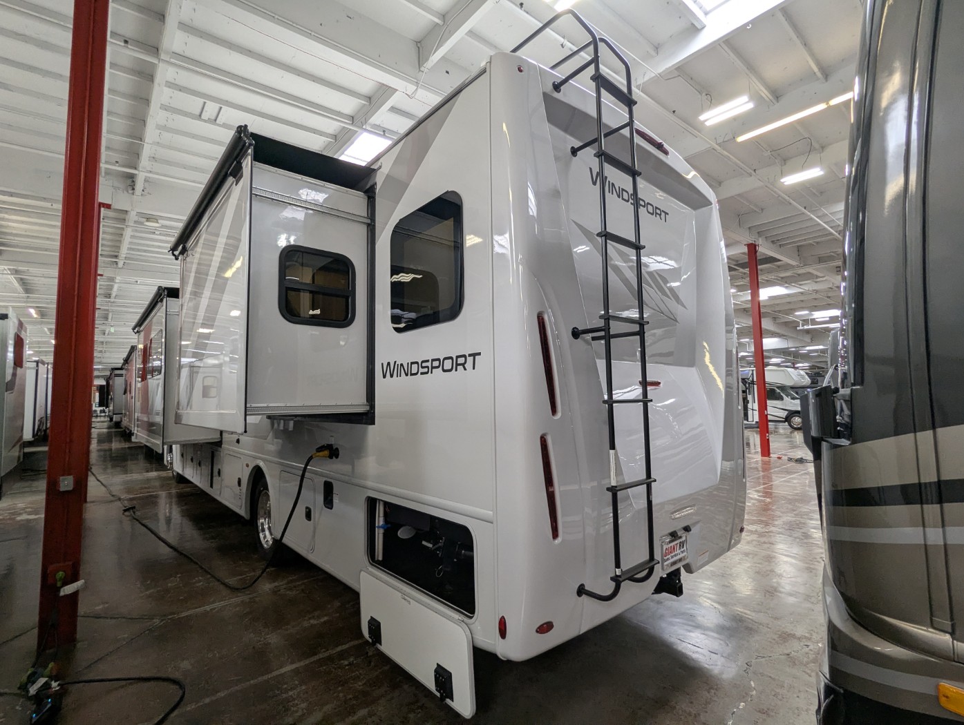 2027 Thor Motor Coach Windsport 36H - Image 5