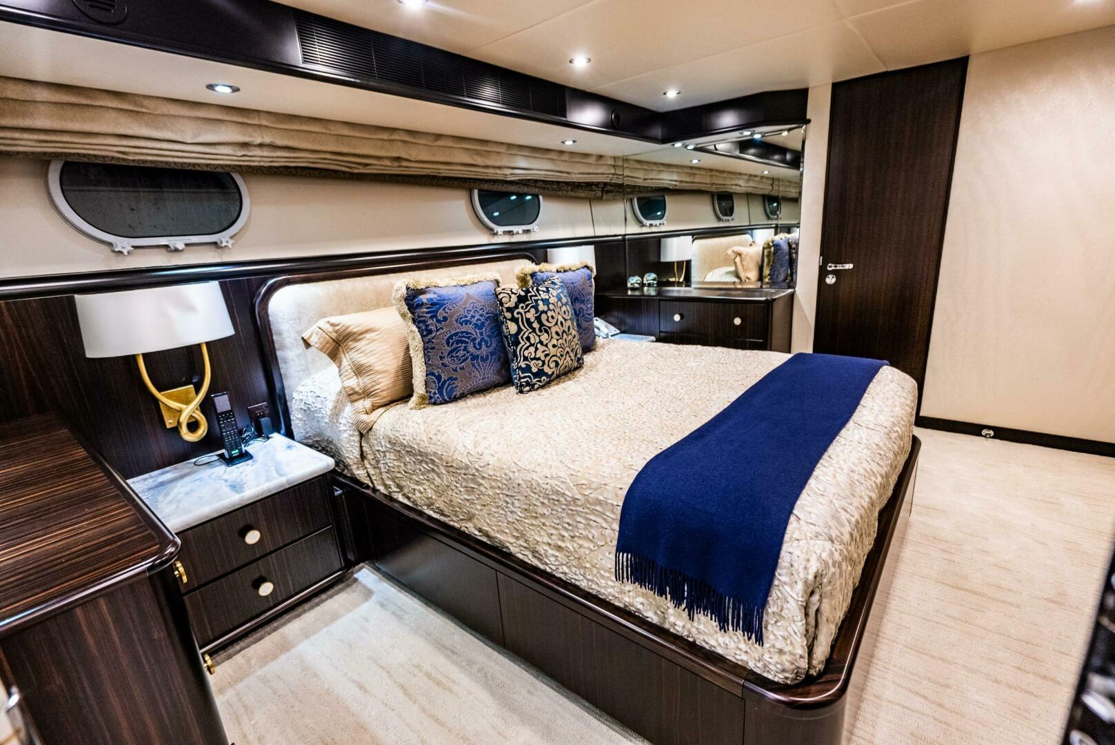 1995 Christensen Tri-deck Motoryacht - Image 24