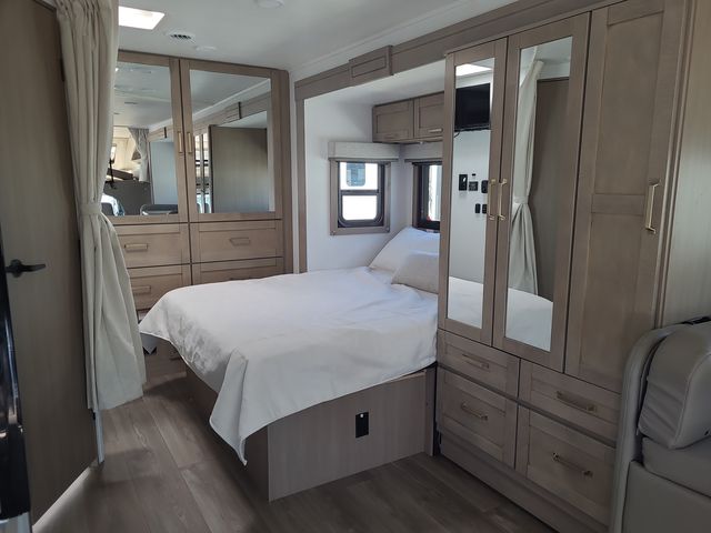 2027 Entegra Coach Odyssey 24B - Image 13