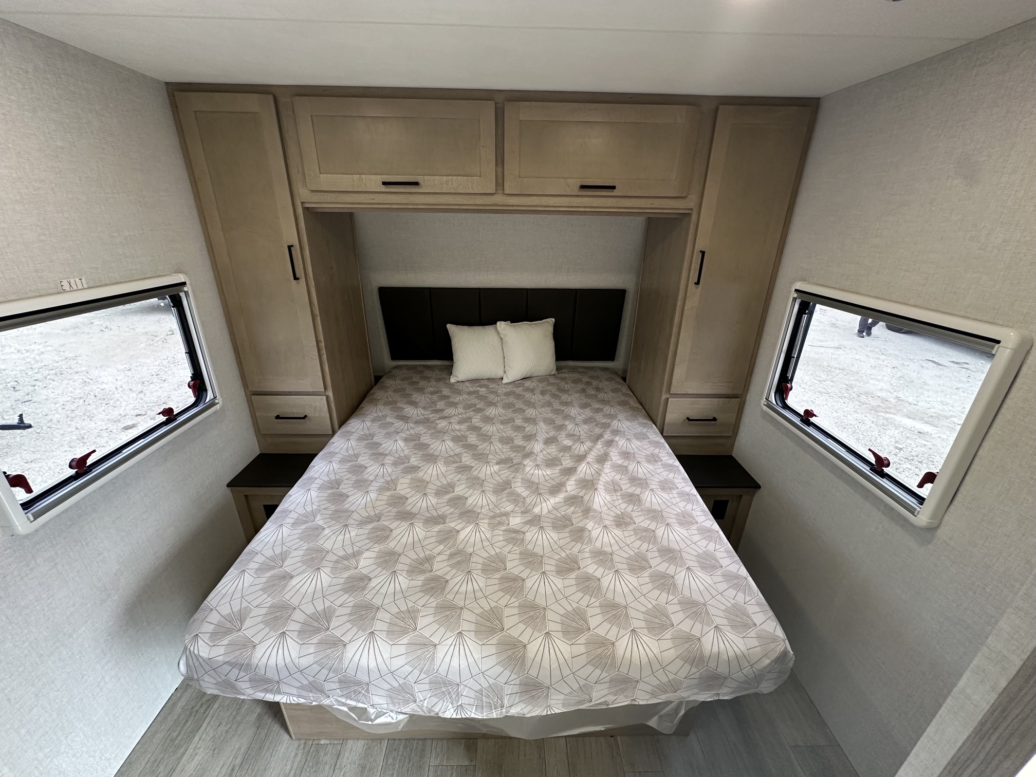 2027 Ember RV Touring Edition 2300MLL - Image 7