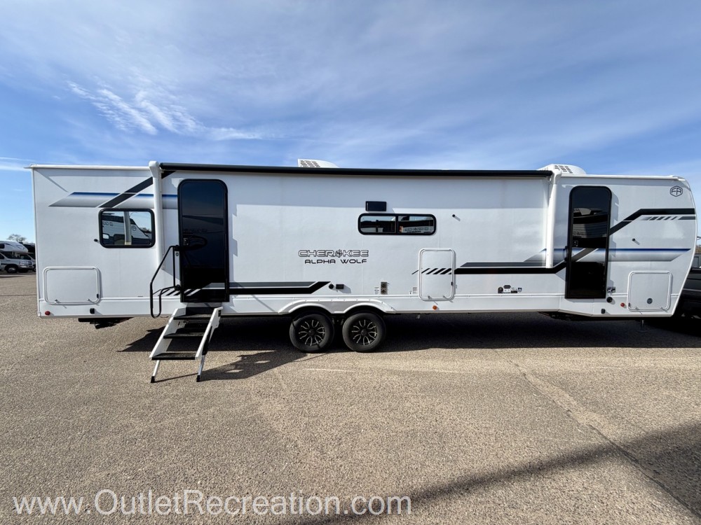 2026 Forest River Cherokee Alpha Wolf 29DCB - Image 3