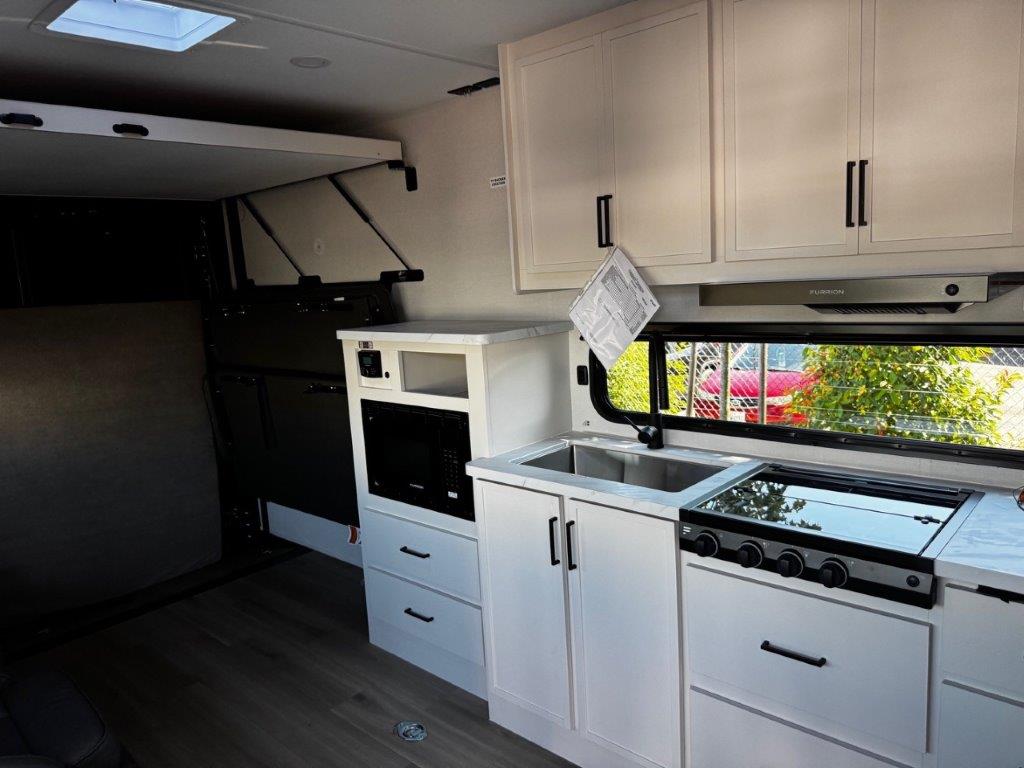 2026 Grand Design Momentum MAV 27MAV - Image 10