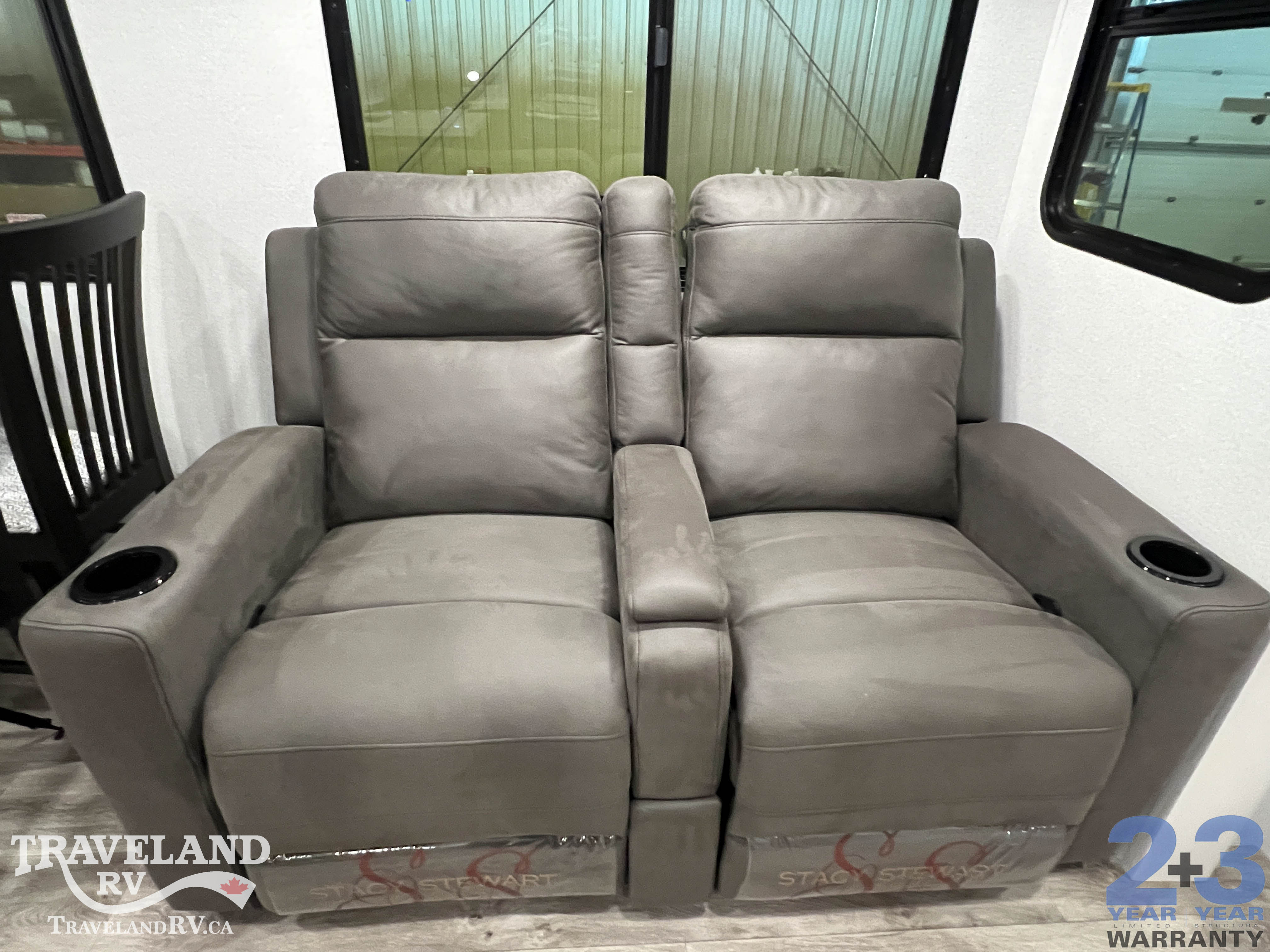 2027 Jayco Eagle 312BHOK - Image 23