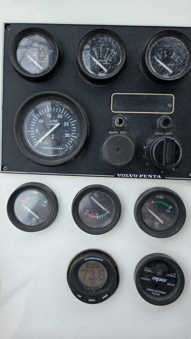 1998 Navigator 5300 - Image 58