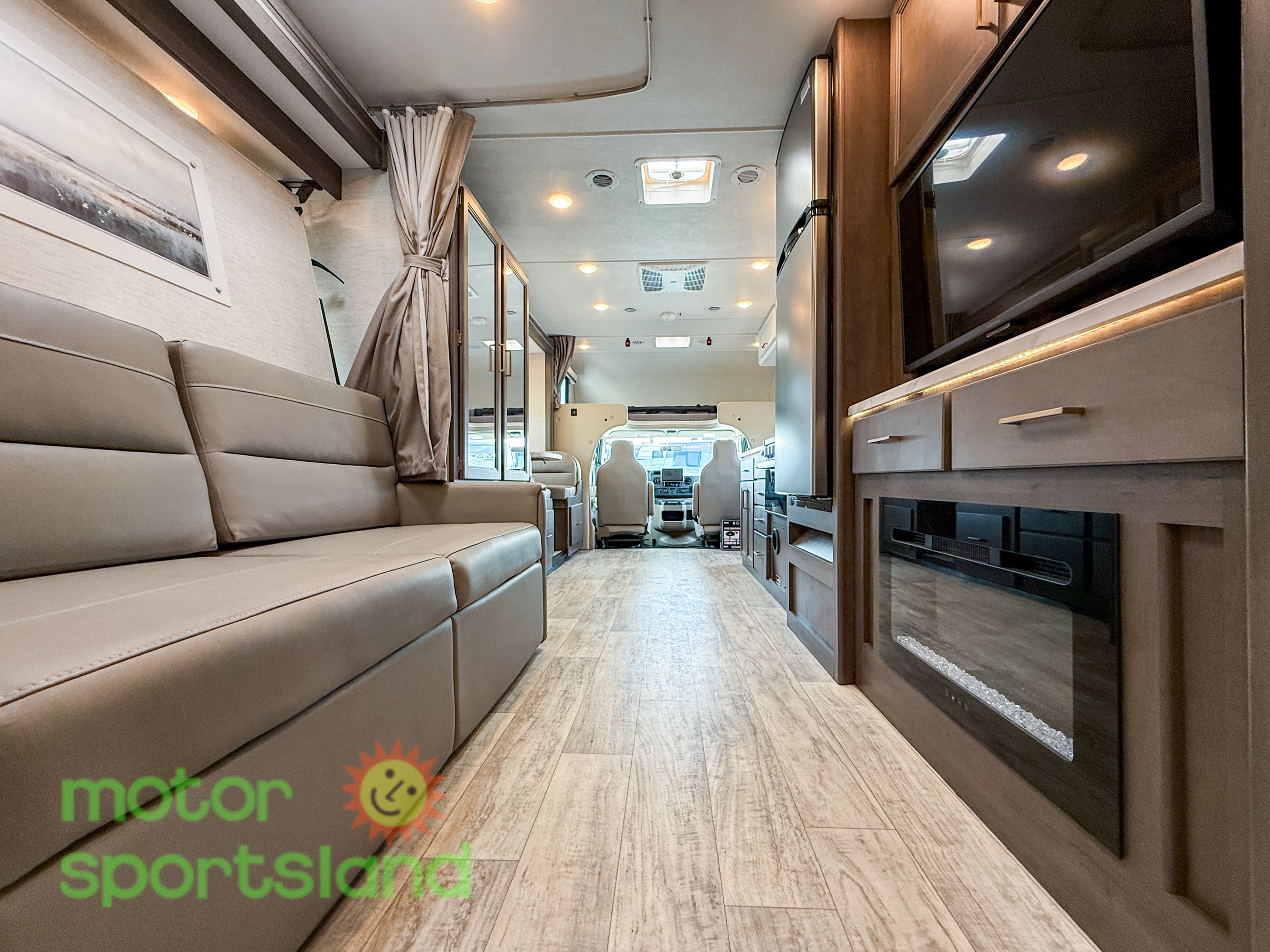 2025 Thor Motor Coach Chateau 27P - Image 66