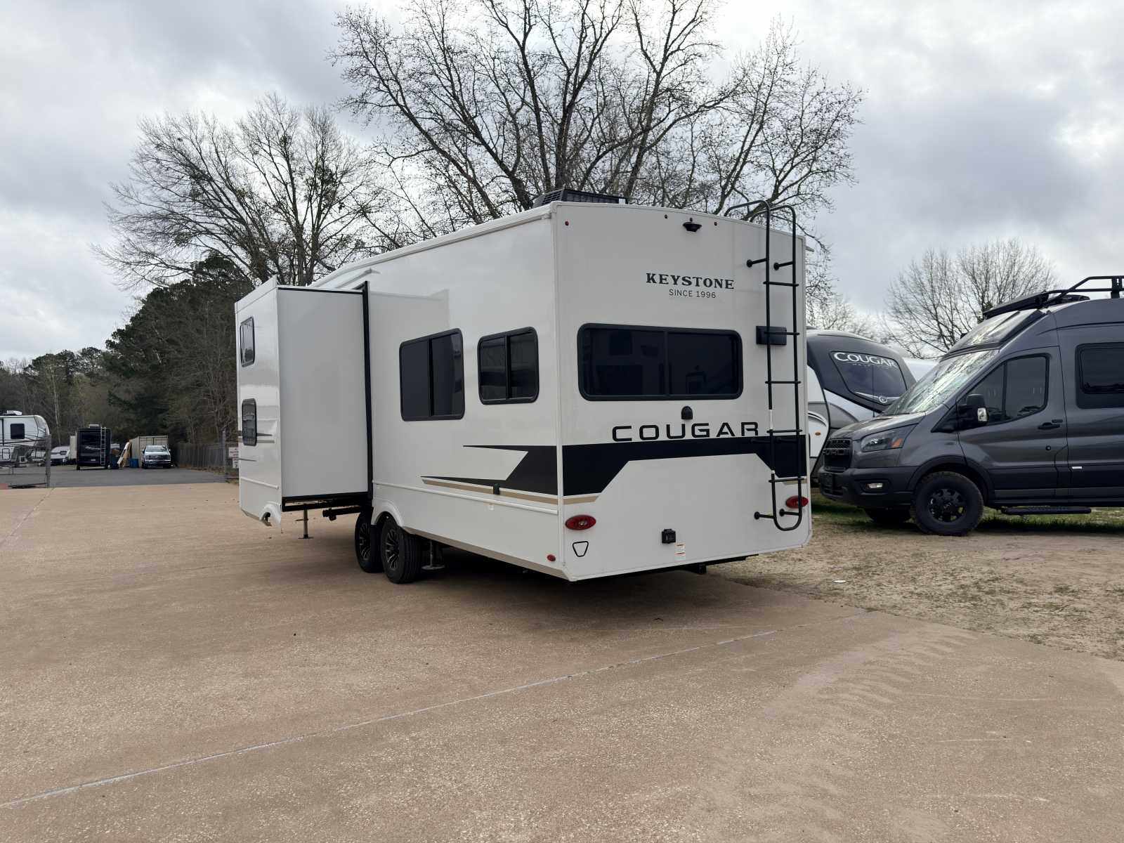 2026 Keystone Cougar Half-Ton 29MBD - Image 5