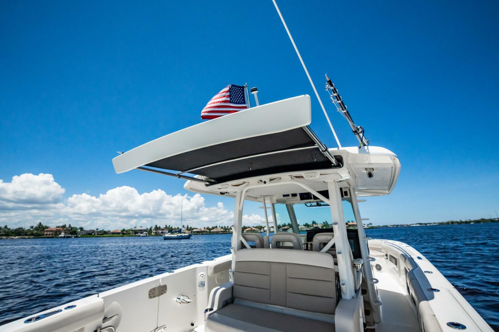 2018 Boston Whaler 380 Outrage - Image 40