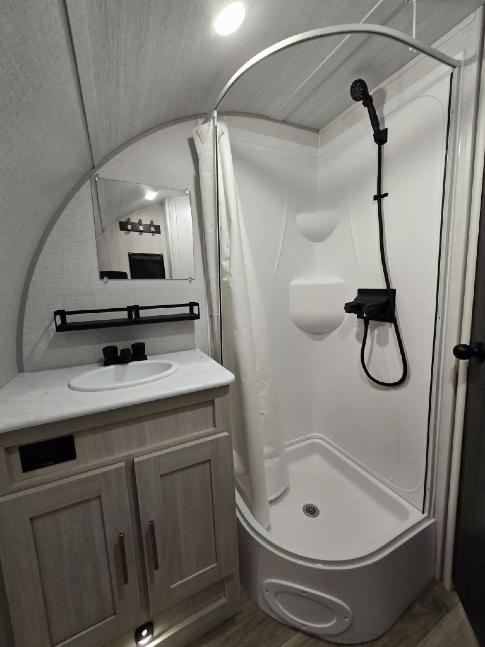 2026 FOREST RIVER R-POD RP180 - Image 15