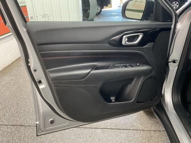 2025 Jeep Compass Trailhawk 4x4 - Image 11