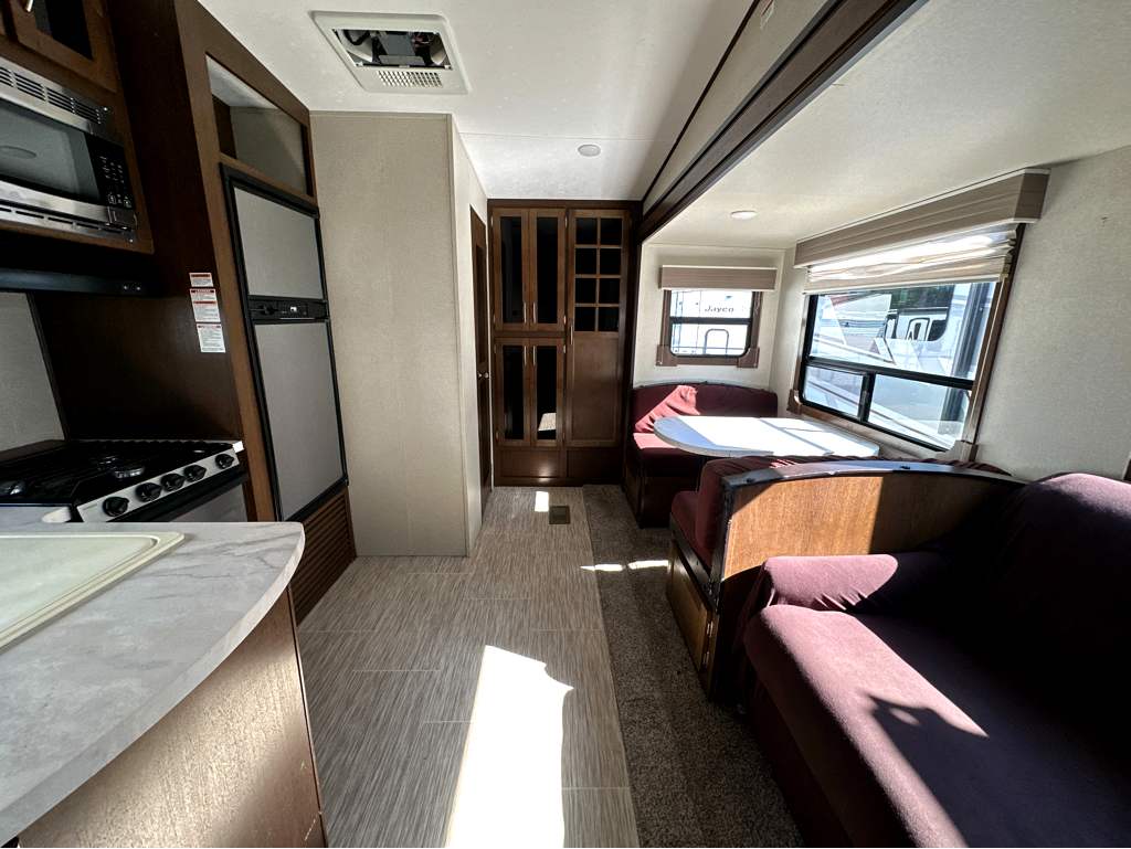 2018 PRIME TIME CRUSADER 30BH - Image 8
