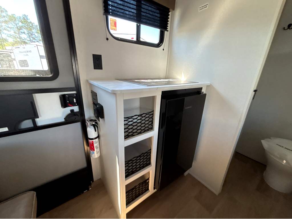 2026 GRAND DESIGN TRANSCEND 131DL - Image 12