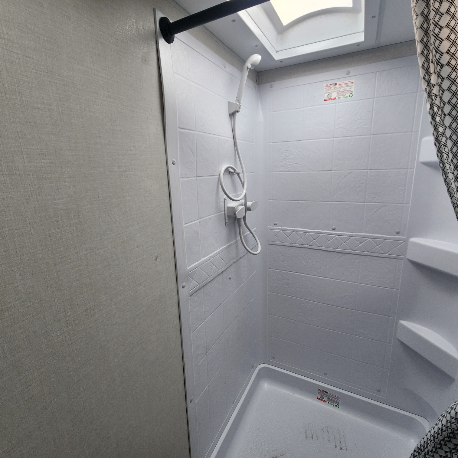 2026 VENTURE RV SIENNA 293VIK - Image 35