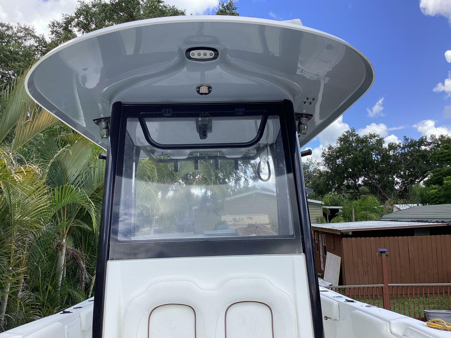2018 Sea Hunt GAMEFISH 27FS Base - Image 11