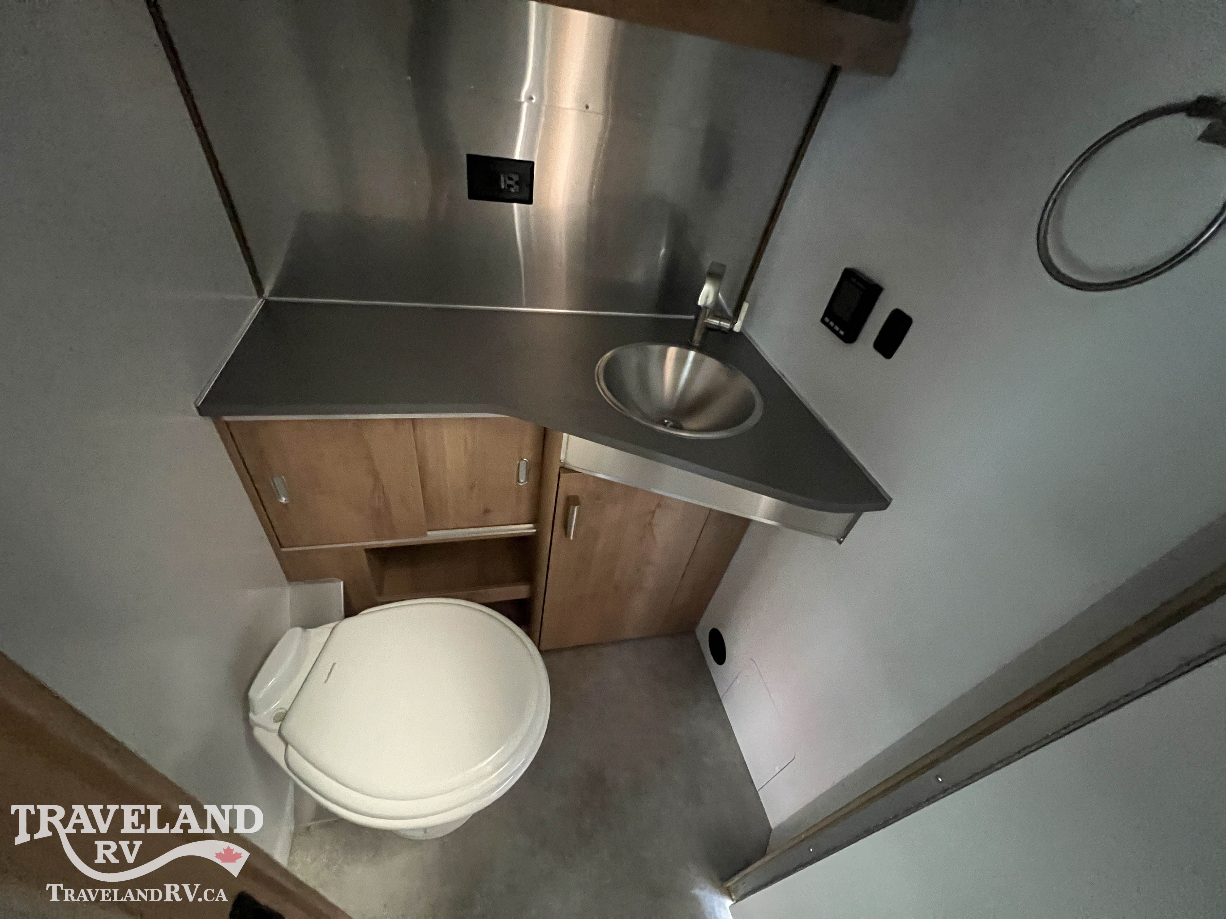 2025 Airstream Tradewind 25FBT - Image 29