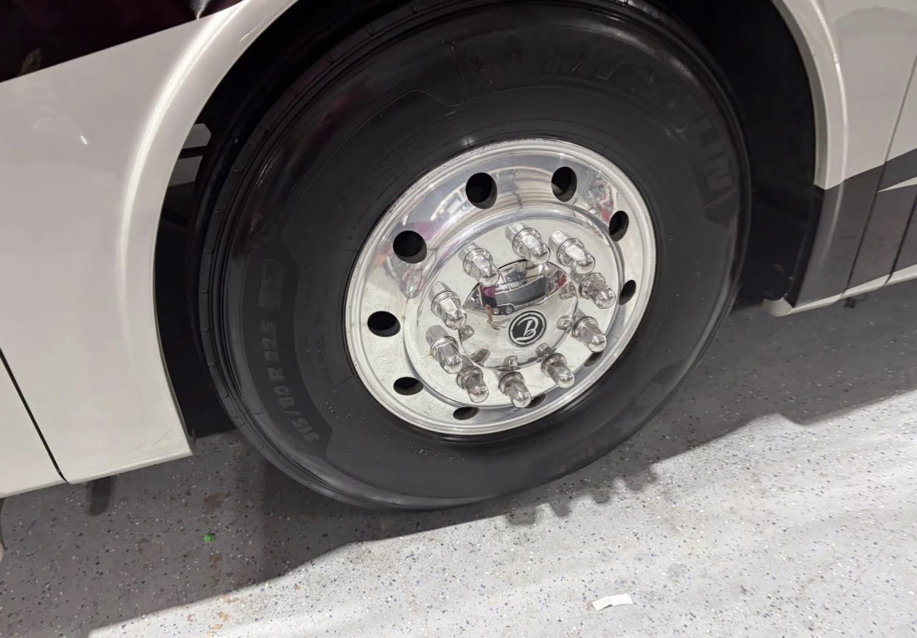 2019 TIFFIN ALLEGRO BUS 40 IP - Image 3