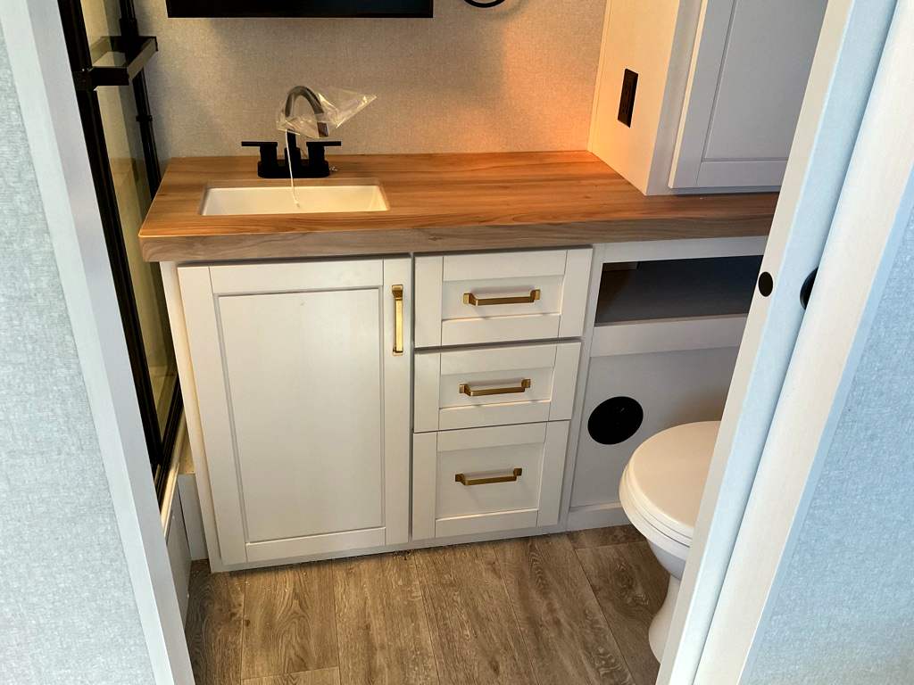 2026 JAYCO Eagle 367 TBTS - Image 23