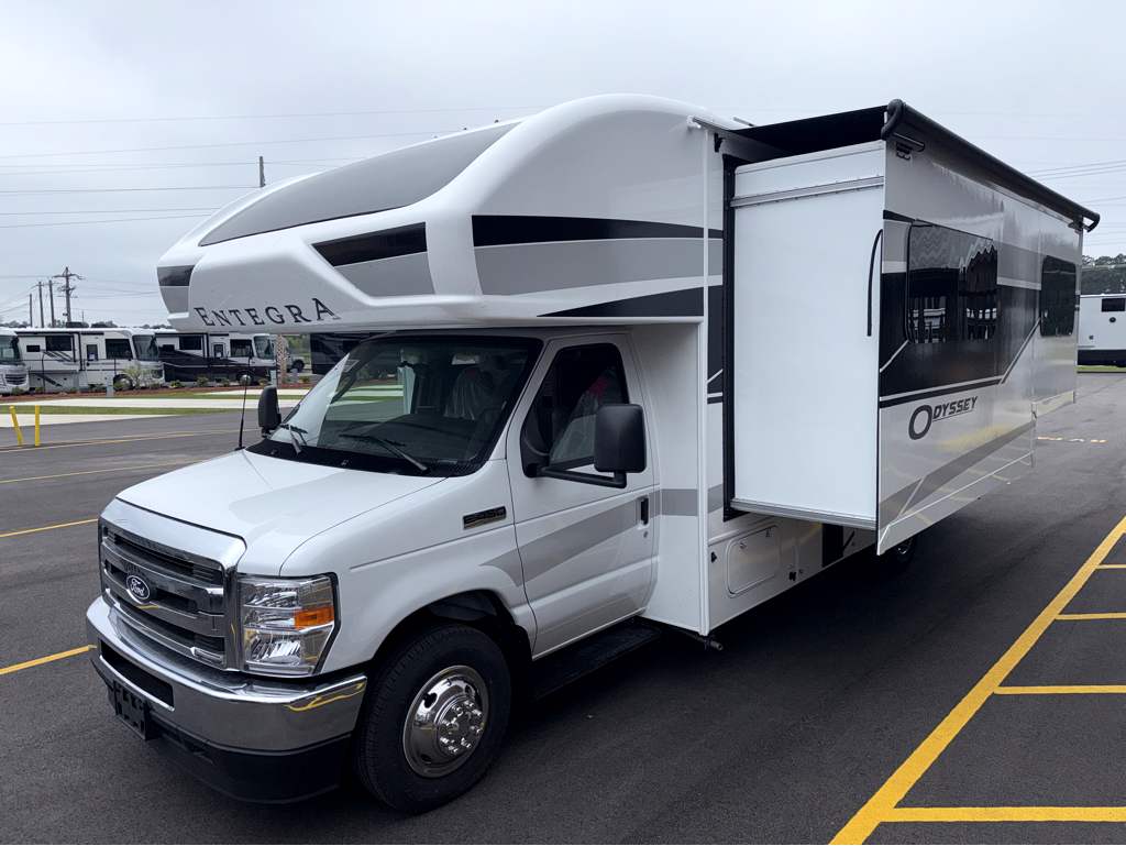2027 ENTEGRA COACH ODYSSEY 24B - Image 2