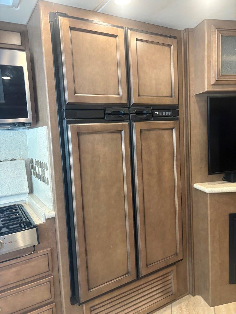 2021 Newmar Bay Star 3401 - Image 12