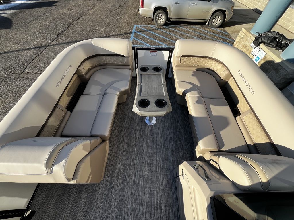 2026 Bennington 22SSR Lux TriToon Pontoon - Image 23