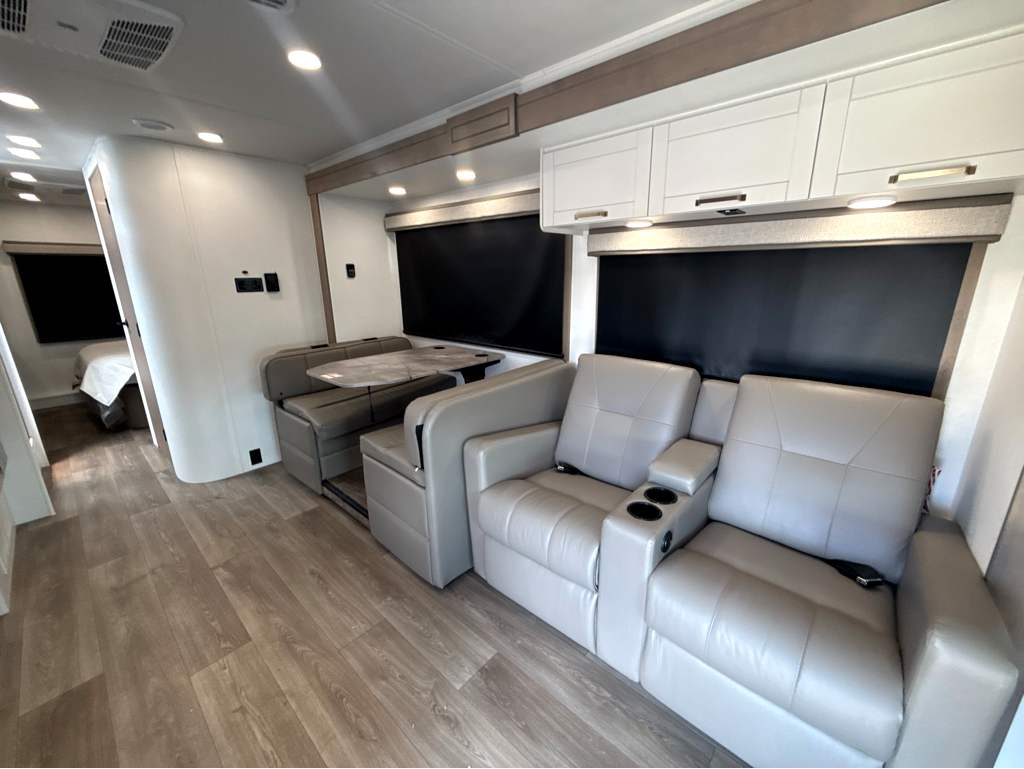2027 JAYCO GREYHAWK 29MV - Image 34