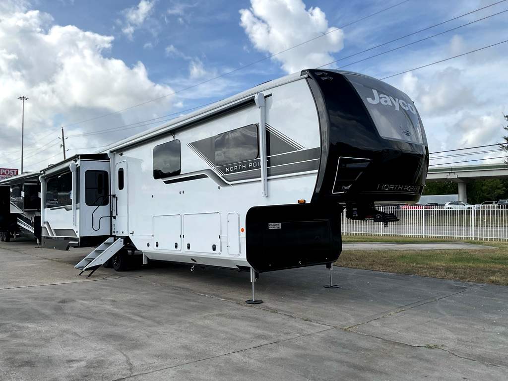 2027 JAYCO NORTH POINT 361RLBH - Image 2