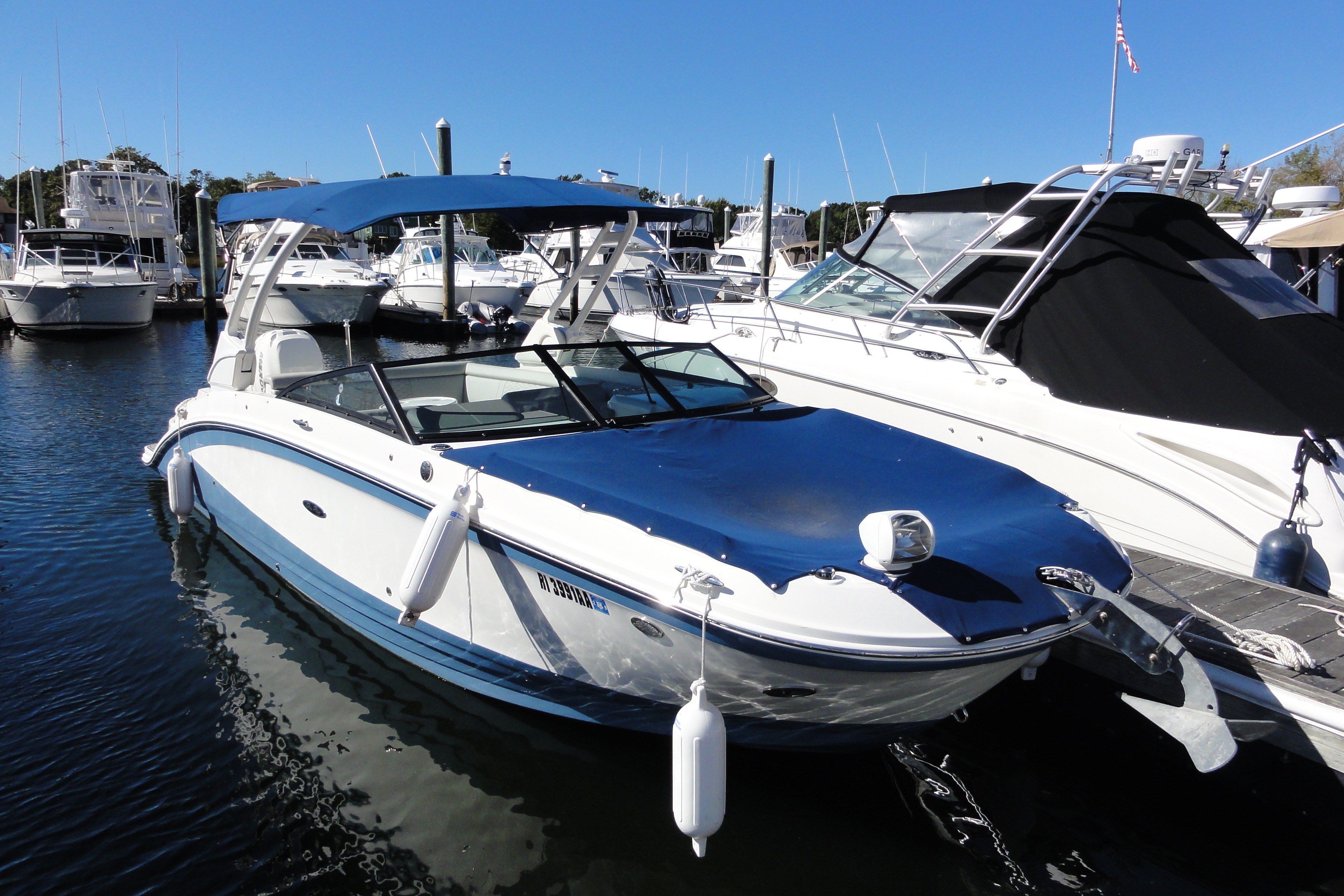2021 Sea Ray SDX 270 Outboard - Image 3