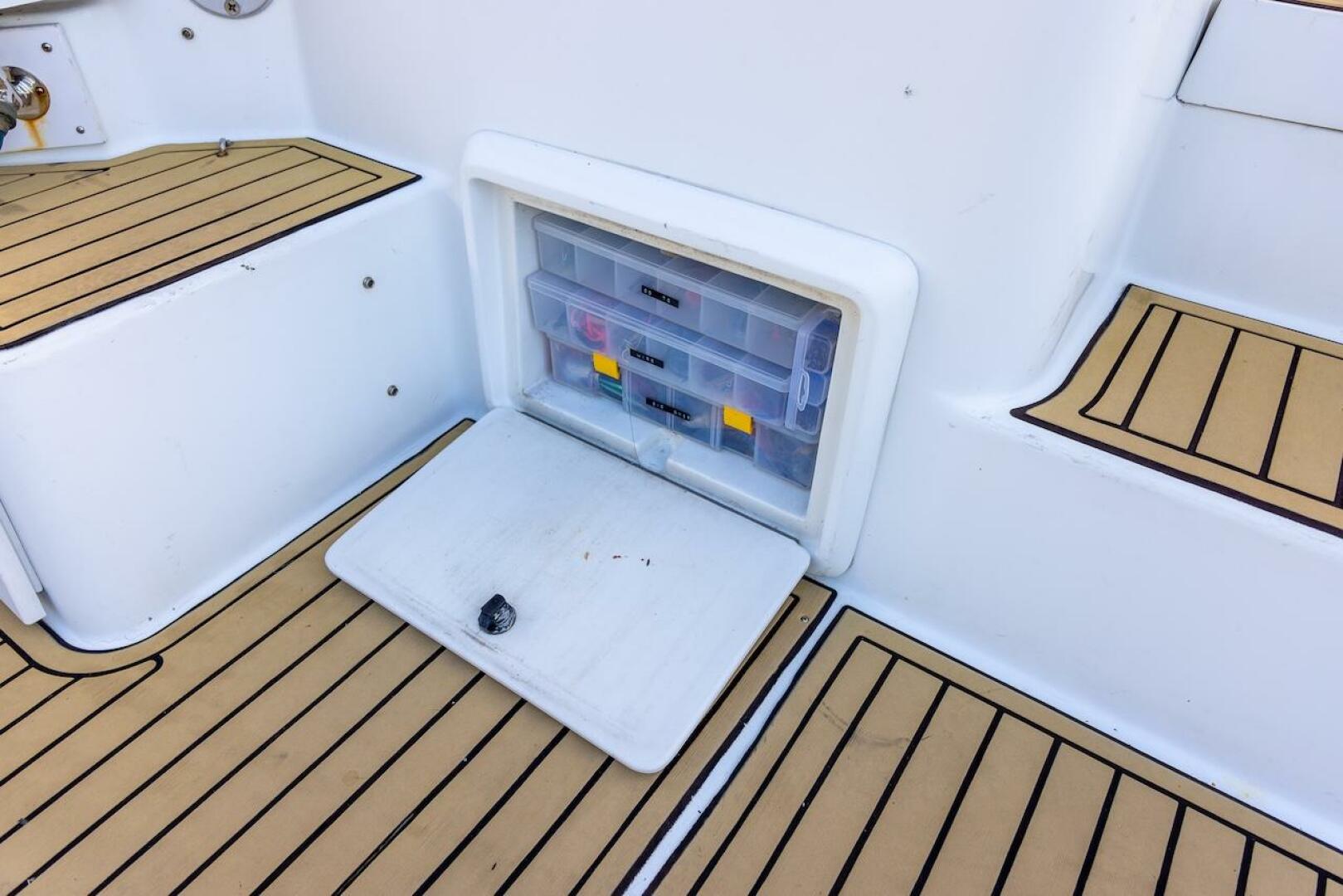 1997 Luhrs Tournament 320 Open - Image 22