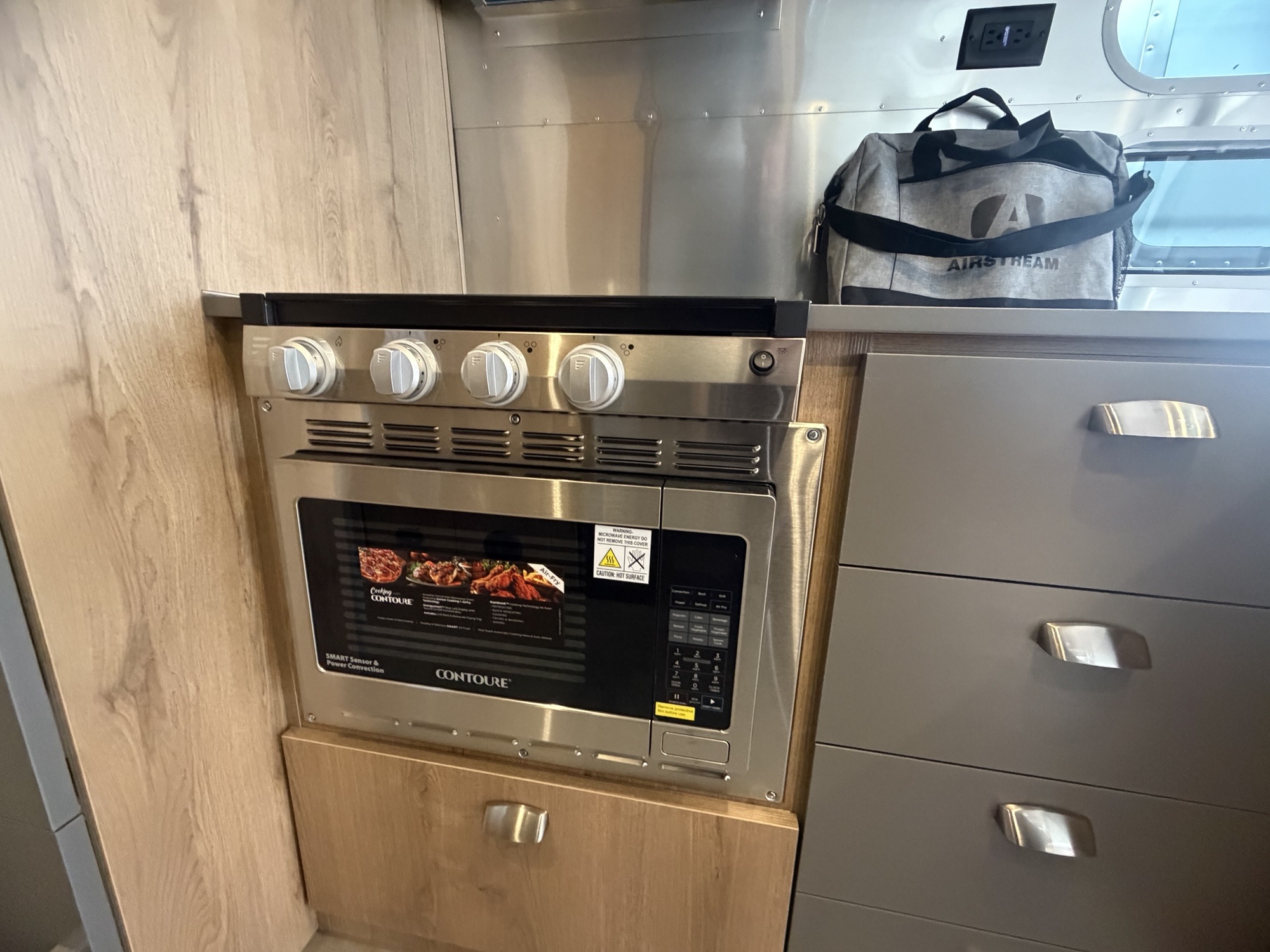 2027 AIRSTREAM TRADE WIND 27FBT - Image 11