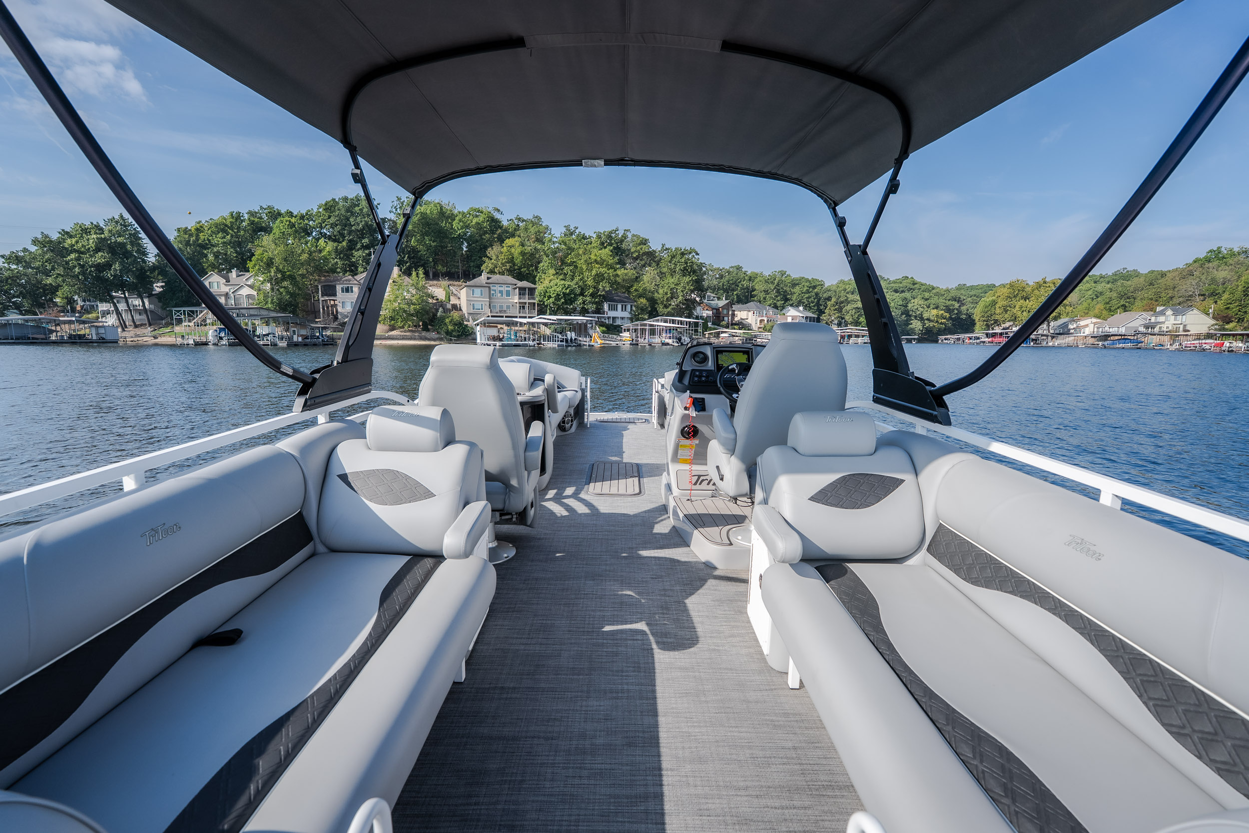 2025 JC Tritoon NepToon 25TT Sport DSL, Bow Chaise Arms - Image 29