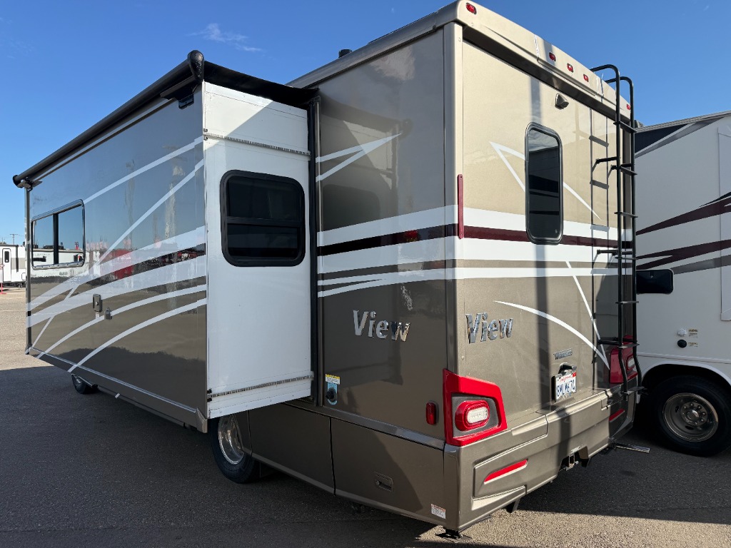 2020 Winnebago View 24D - Image 3