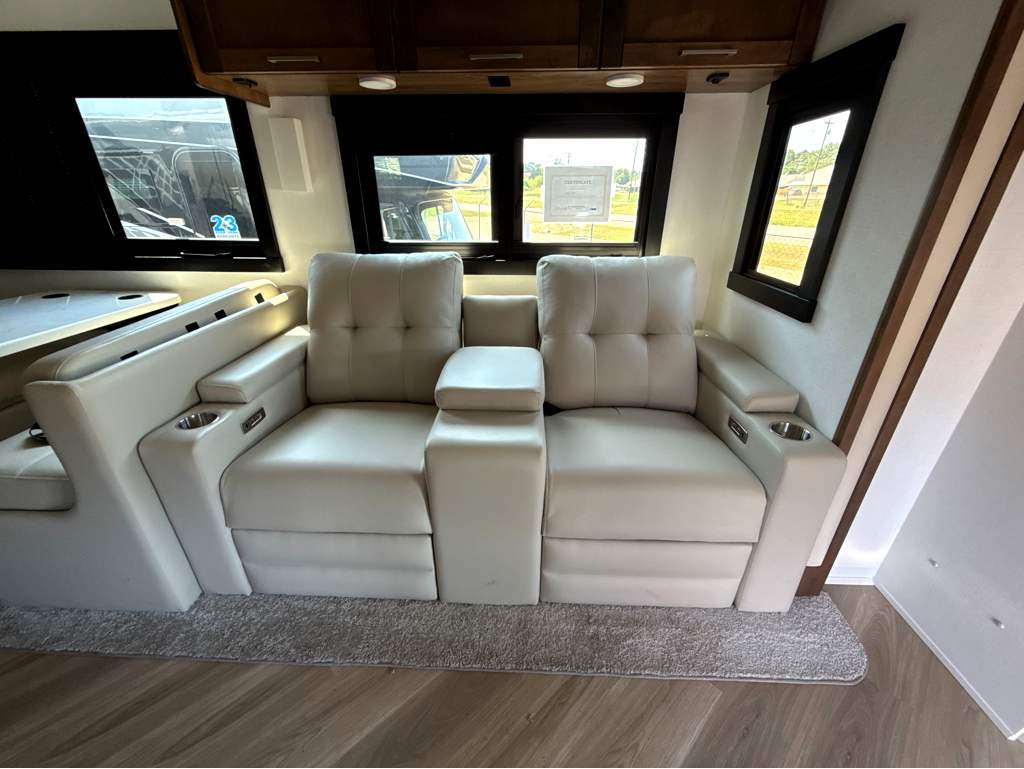 2026 ENTEGRA COACH ACCOLADE 37M - Image 14