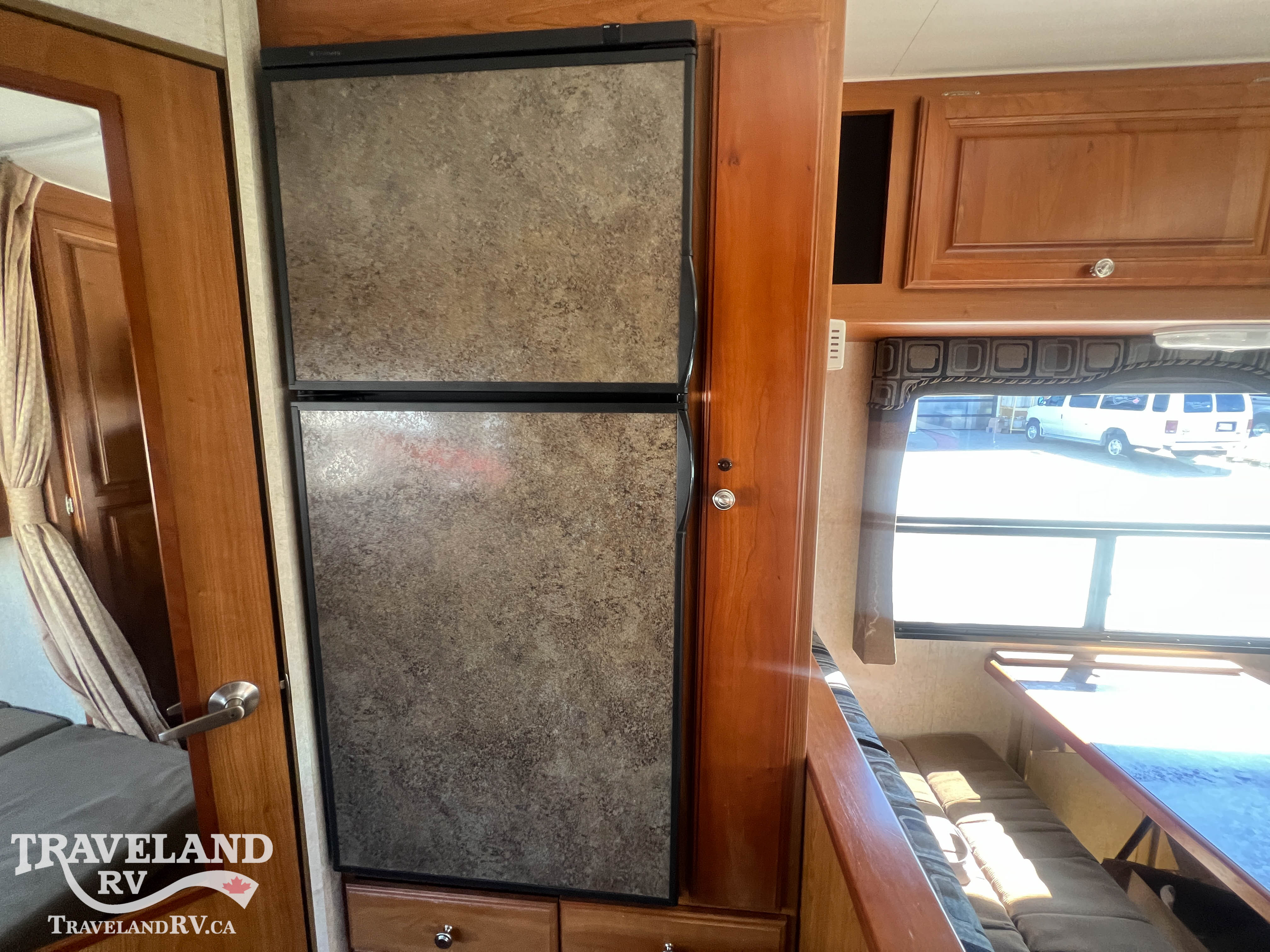 2010 TRIPLE E REGAL C21 HMS - Image 22
