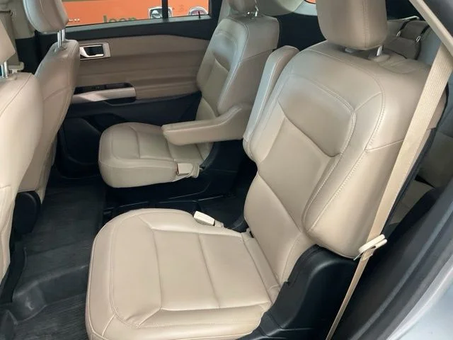 2021 Ford Explorer Utility 4D XLT 4WD - Image 22